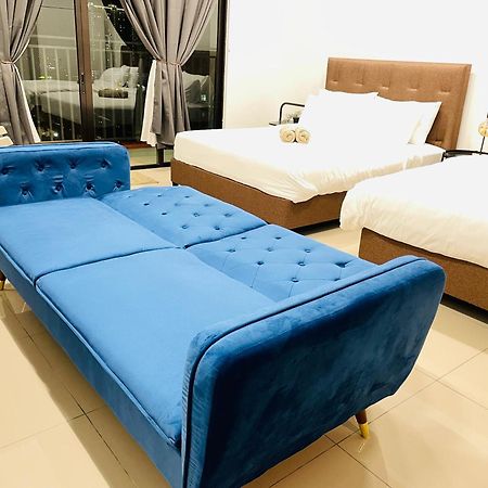 High Floor Studio Austin Regency Mount Austin W Balcony 3 Plus 1Pax 5 Mins Aeon جوهر بهرو المظهر الخارجي الصورة