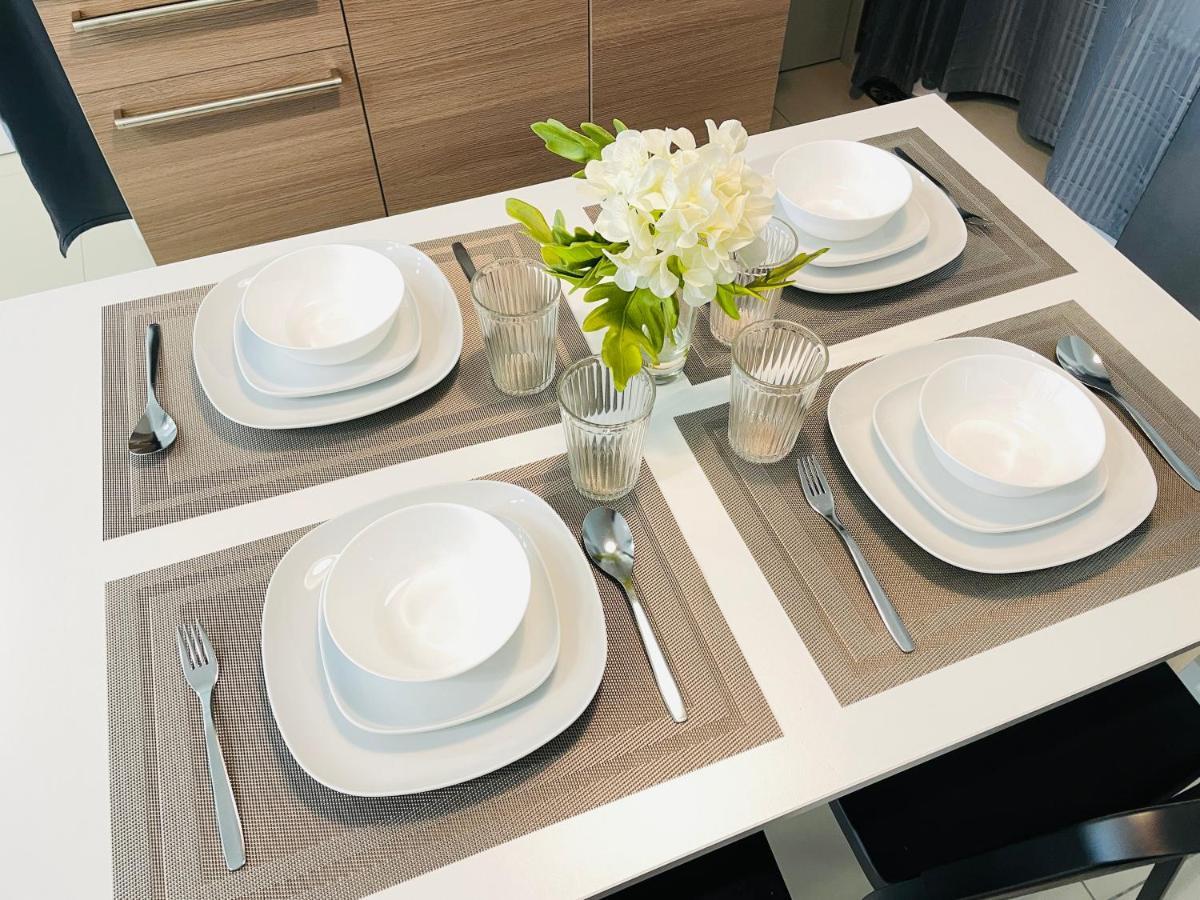 High Floor Studio Austin Regency Mount Austin W Balcony 3 Plus 1Pax 5 Mins Aeon جوهر بهرو المظهر الخارجي الصورة